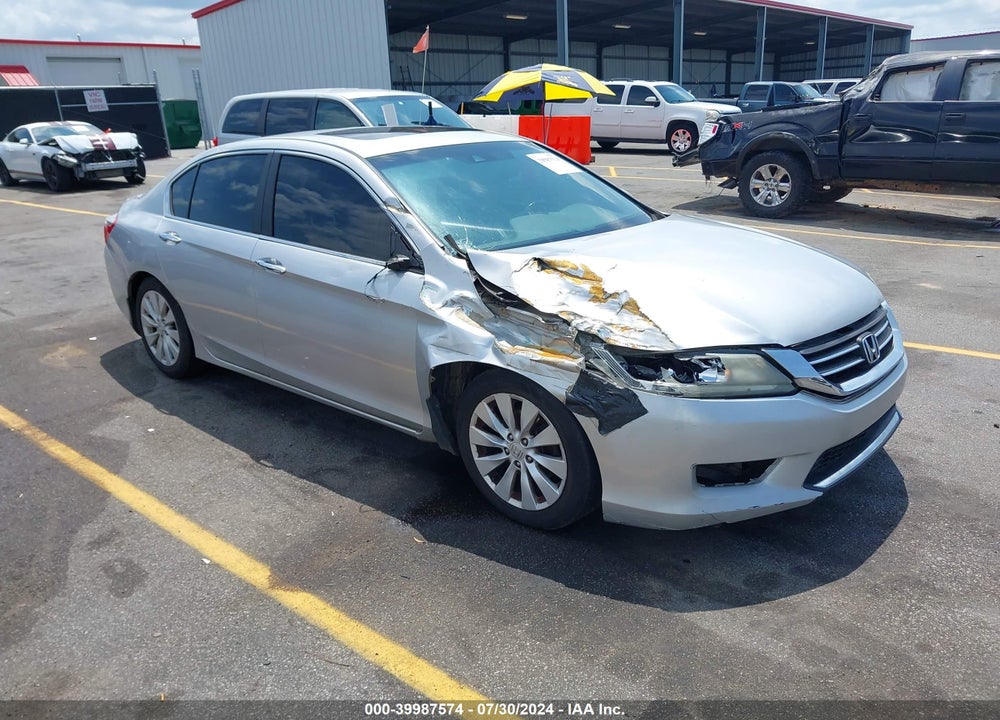 2013 HONDA ACCORD EX-L VIN: 1HGCR2F82DA136580