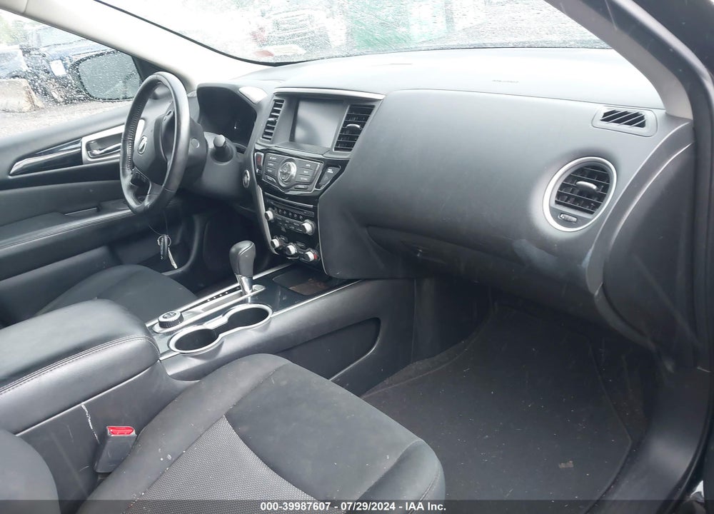 2018 NISSAN PATHFINDER SV VIN: 5N1DR2MM6JC653721