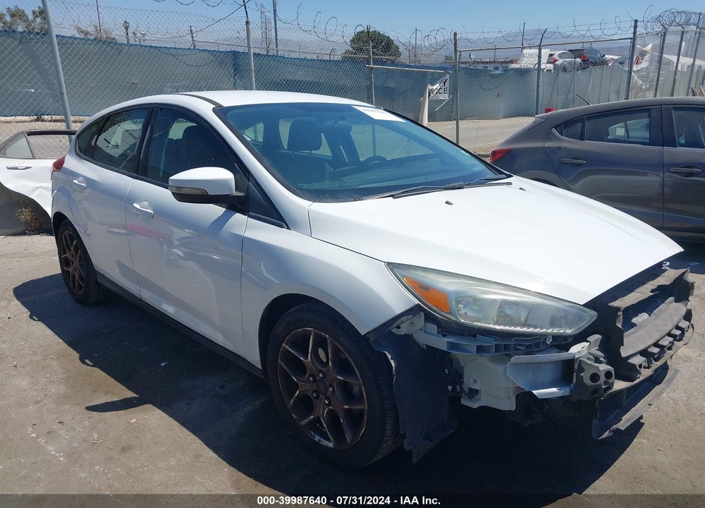 2015 FORD FOCUS SE VIN: 1FADP3K2XFL314703