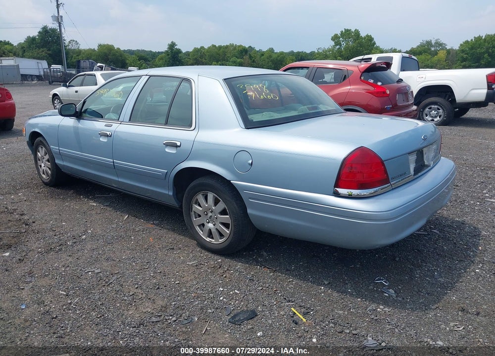 2007 FORD CROWN VICTORIA LX VIN: 2FAFP74V87X154509