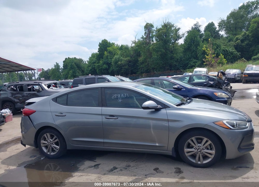 2018 HYUNDAI ELANTRA SEL VIN: KMHD84LF4JU451102