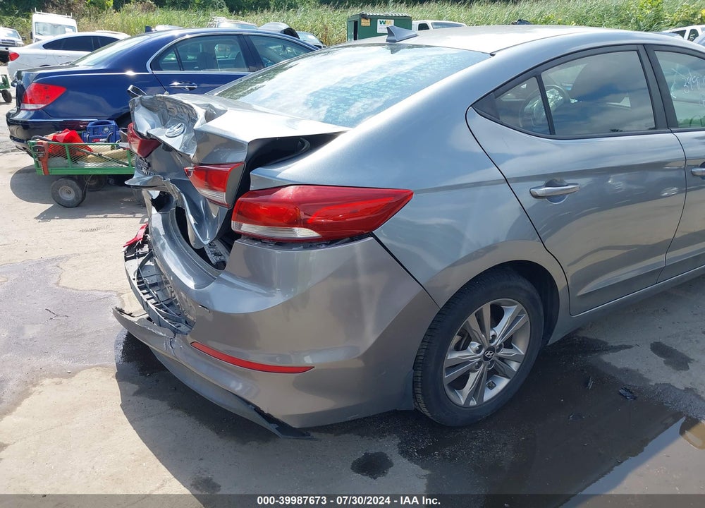 2018 HYUNDAI ELANTRA SEL VIN: KMHD84LF4JU451102