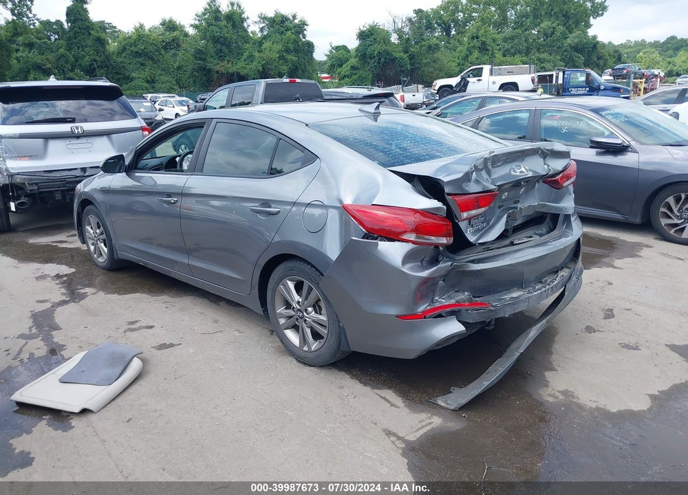 2018 HYUNDAI ELANTRA SEL VIN: KMHD84LF4JU451102