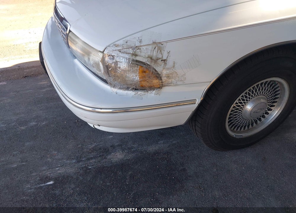 1994 CHEVROLET CAPRICE CLASSIC LS VIN: 1G1BN52W2RR164201