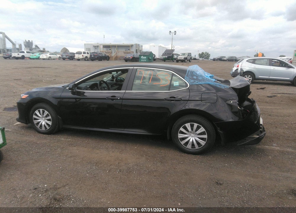 2024 TOYOTA CAMRY HYBRID LE VIN: 4T1C31AK7RU060370