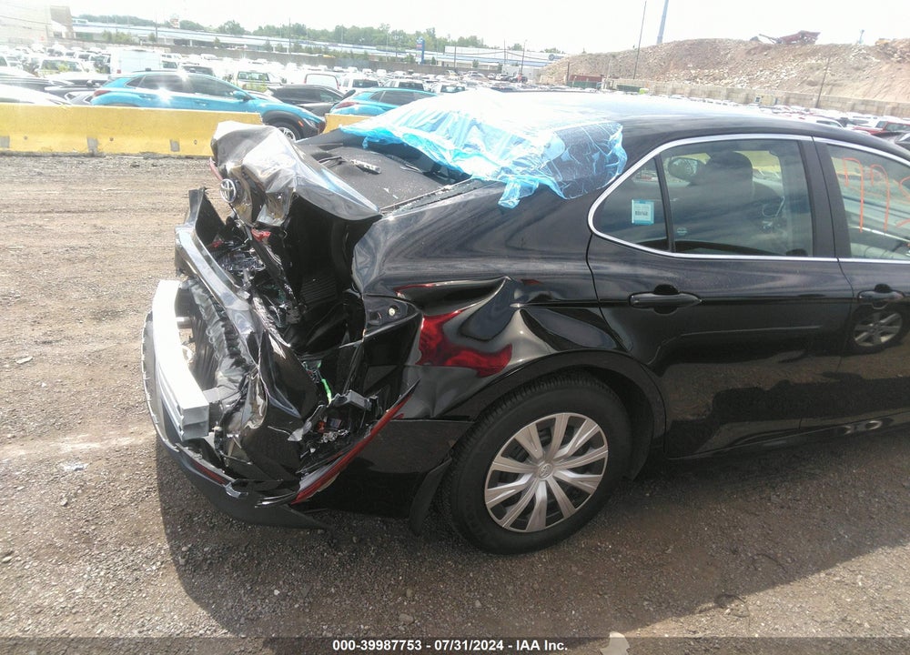 2024 TOYOTA CAMRY HYBRID LE VIN: 4T1C31AK7RU060370