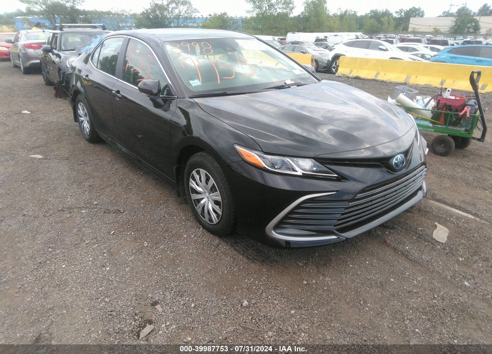 2024 TOYOTA CAMRY HYBRID LE VIN: 4T1C31AK7RU060370