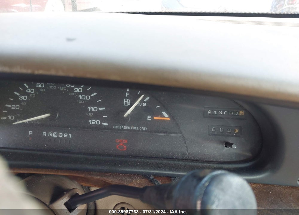 1994 OLDSMOBILE 98 REGENCY VIN: 1G3CX52L8R4315048