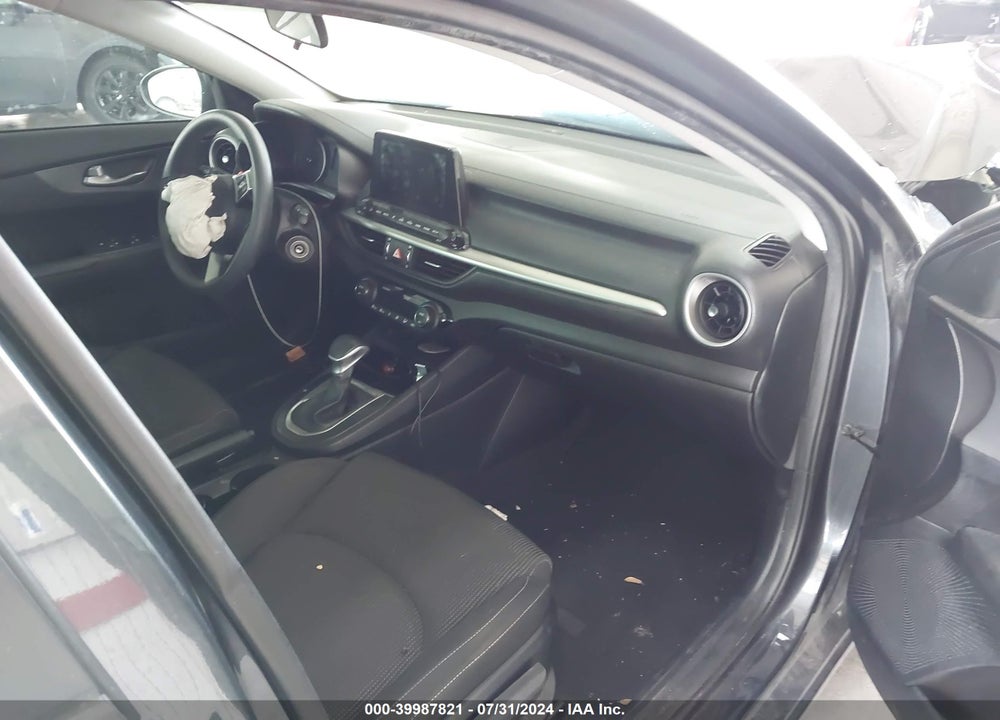 2019 KIA FORTE LXS VIN: 3KPF24AD3KE045859