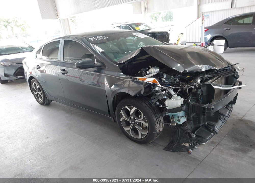 2019 KIA FORTE LXS VIN: 3KPF24AD3KE045859