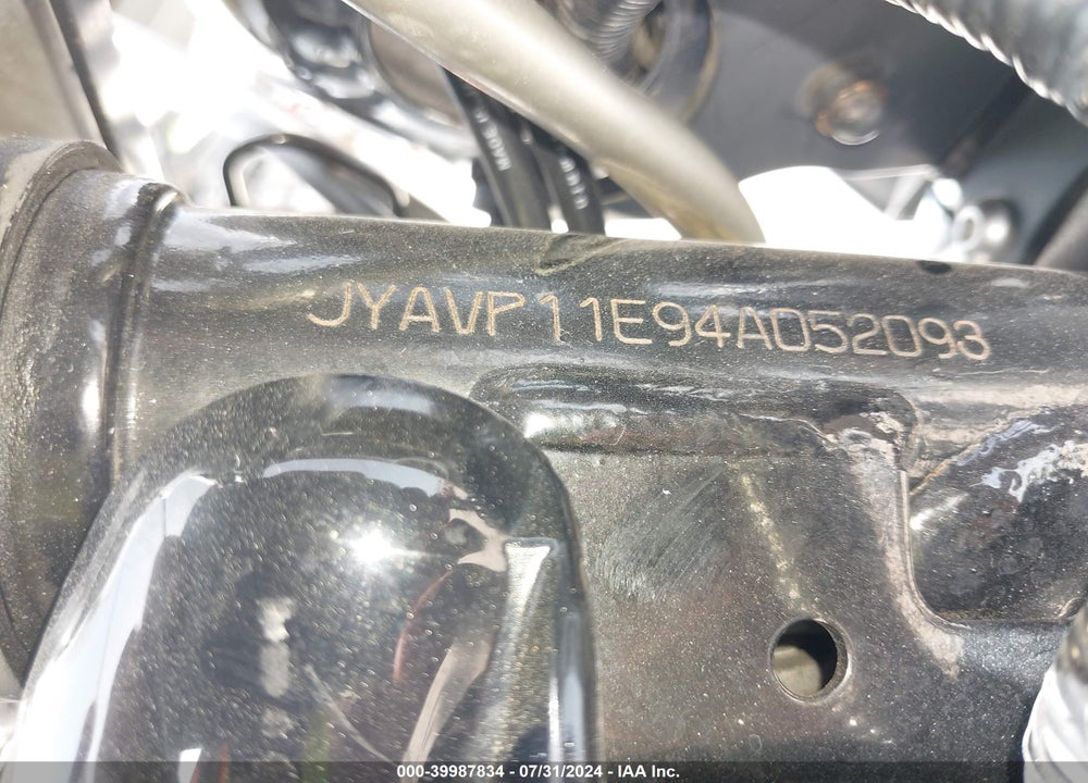 2004 YAMAHA XVS1100 A VIN: JYAVP11E94A052093