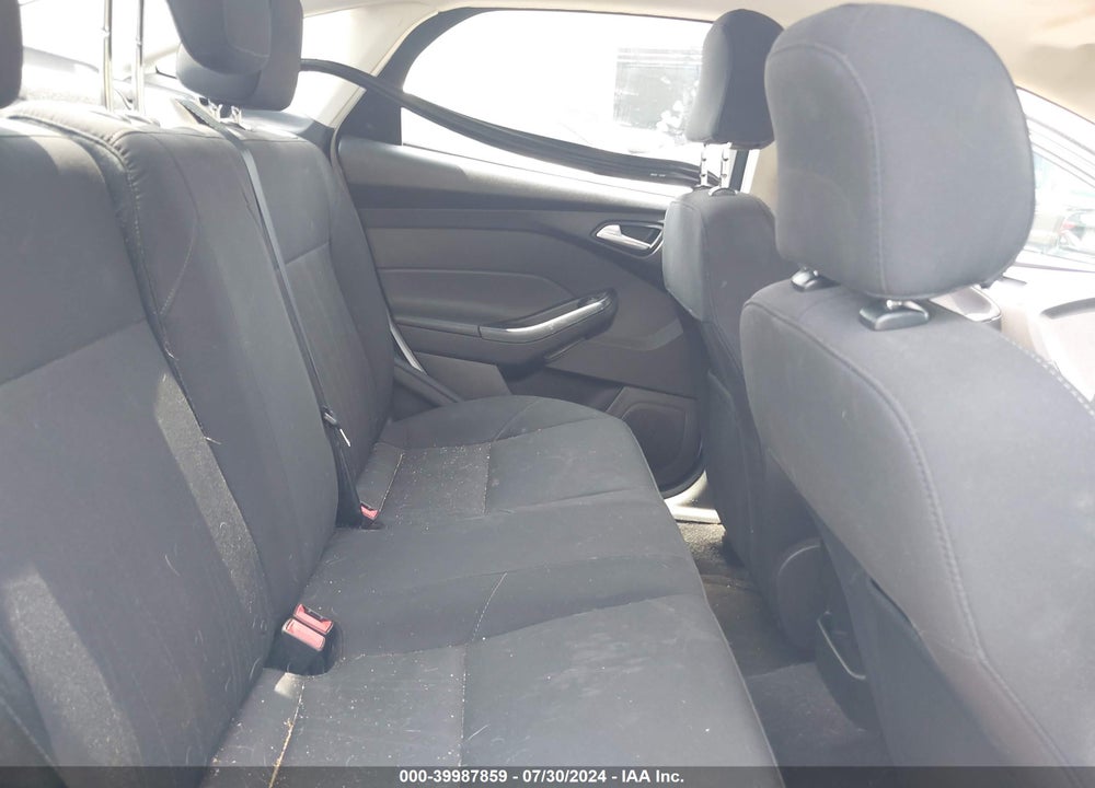 2016 FORD FOCUS VIN: 1FADP3F28GL276481