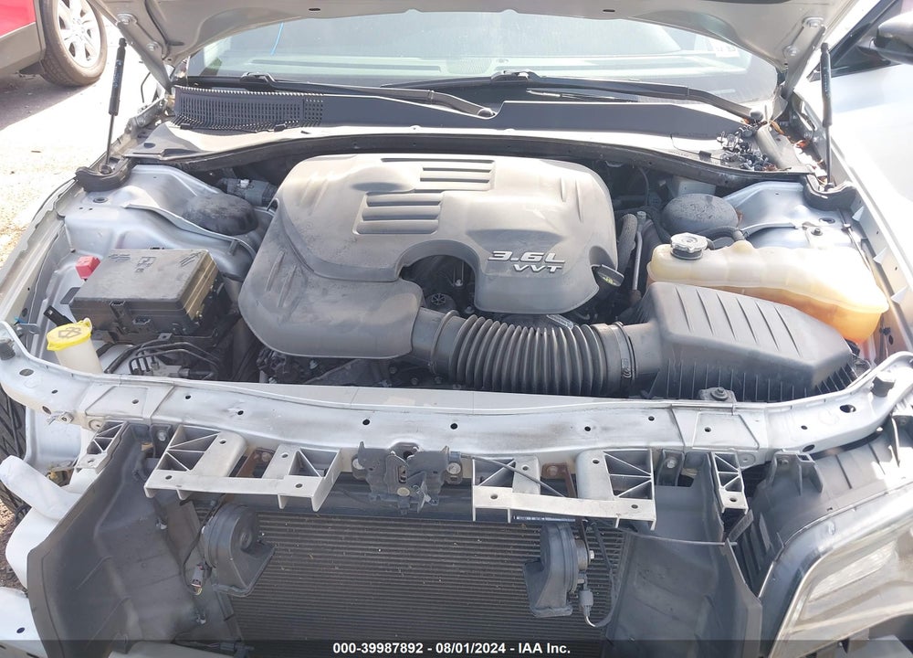 2020 CHRYSLER 300 TOURING VIN: 2C3CCAAG9LH137528