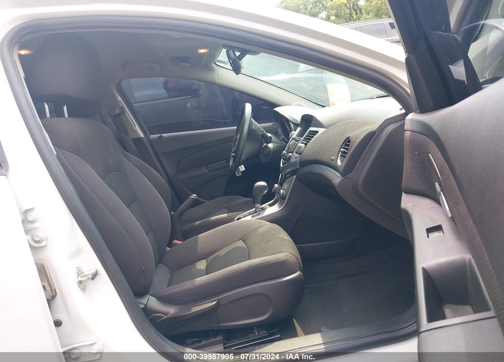 2014 CHEVROLET CRUZE 1LT AUTO VIN: 1G1PC5SB5E7217620