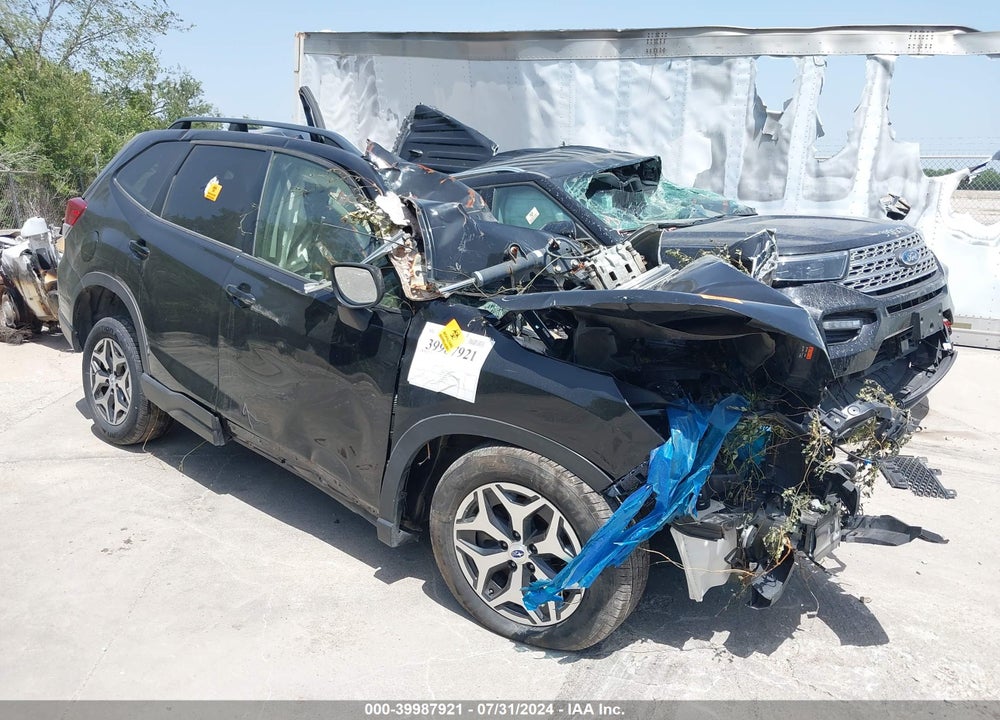 2019 SUBARU FORESTER PREMIUM VIN: JF2SKAECXKH558567