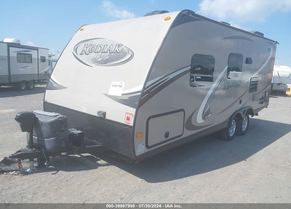 2013 KODIAK BY DUTCHMEN M-200QB VIN: 47CTS5L23DK173182