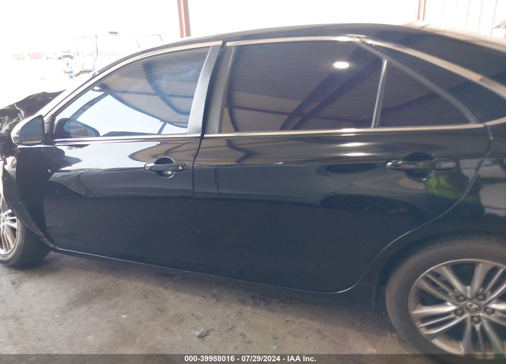 2016 TOYOTA CAMRY SE VIN: 4T1BF1FK4GU524885