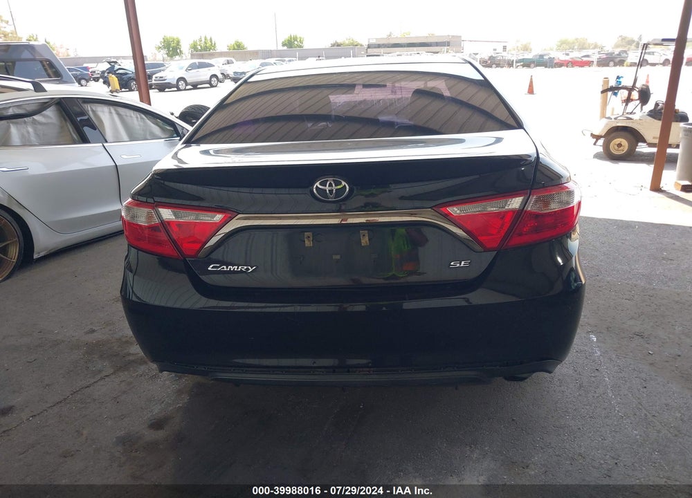 2016 TOYOTA CAMRY SE VIN: 4T1BF1FK4GU524885