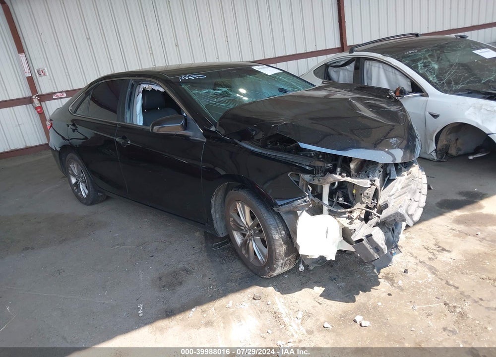 2016 TOYOTA CAMRY SE VIN: 4T1BF1FK4GU524885