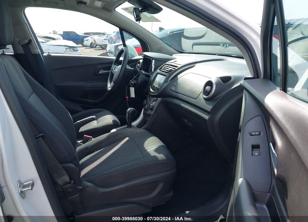 2016 CHEVROLET TRAX LT VIN: 3GNCJLSB5GL138681