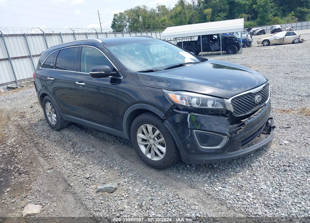 2016 KIA SORENTO 3.3L LX VIN: 5XYPG4A56GG011407