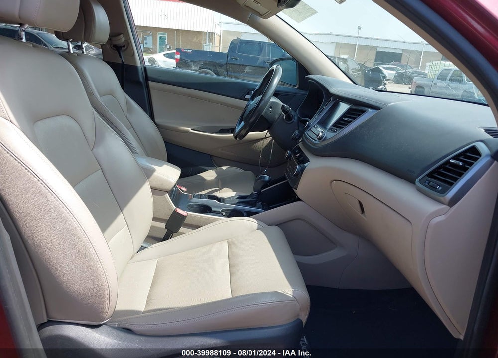 2016 HYUNDAI TUCSON LIMITED VIN: KM8J33A24GU167652