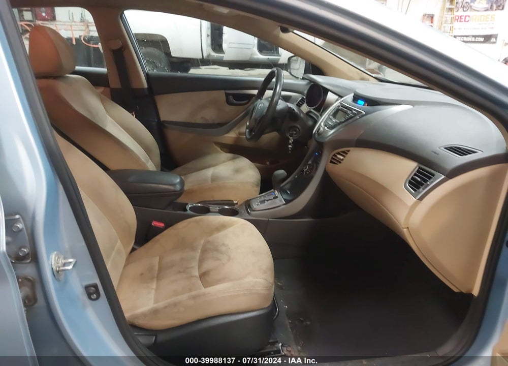2013 HYUNDAI ELANTRA GLS VIN: KMHDH4AE7DU623265
