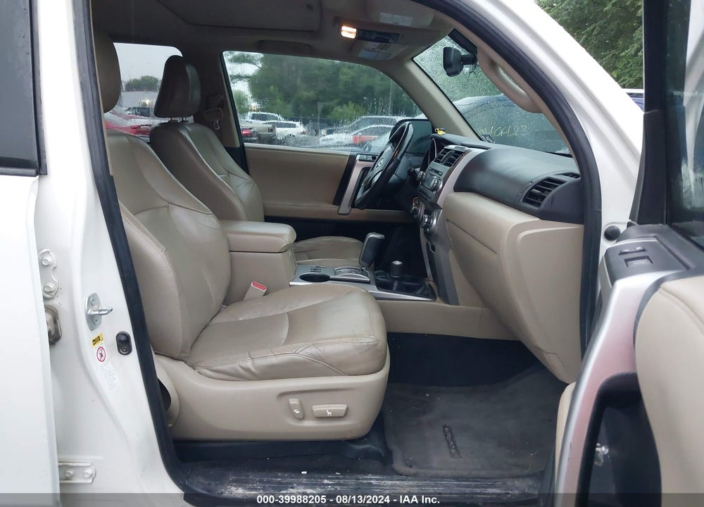 2011 TOYOTA 4RUNNER SR5 V6 VIN: JTEBU5JR0B5050101