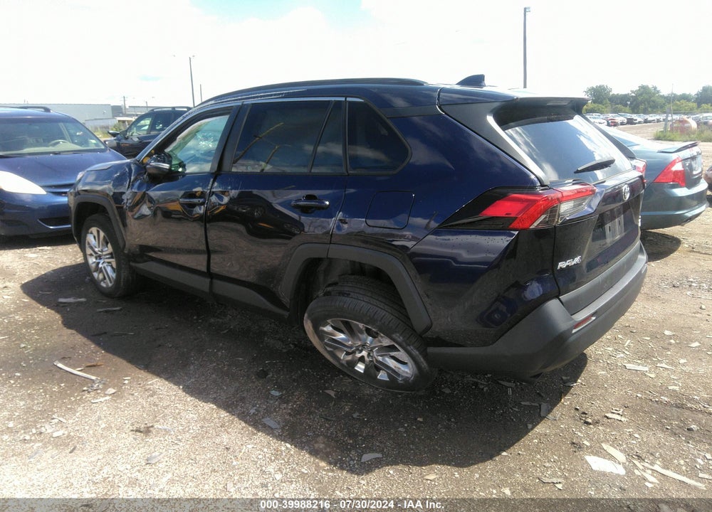 2021 TOYOTA RAV4 XLE PREMIUM VIN: 2T3A1RFV3MC145545