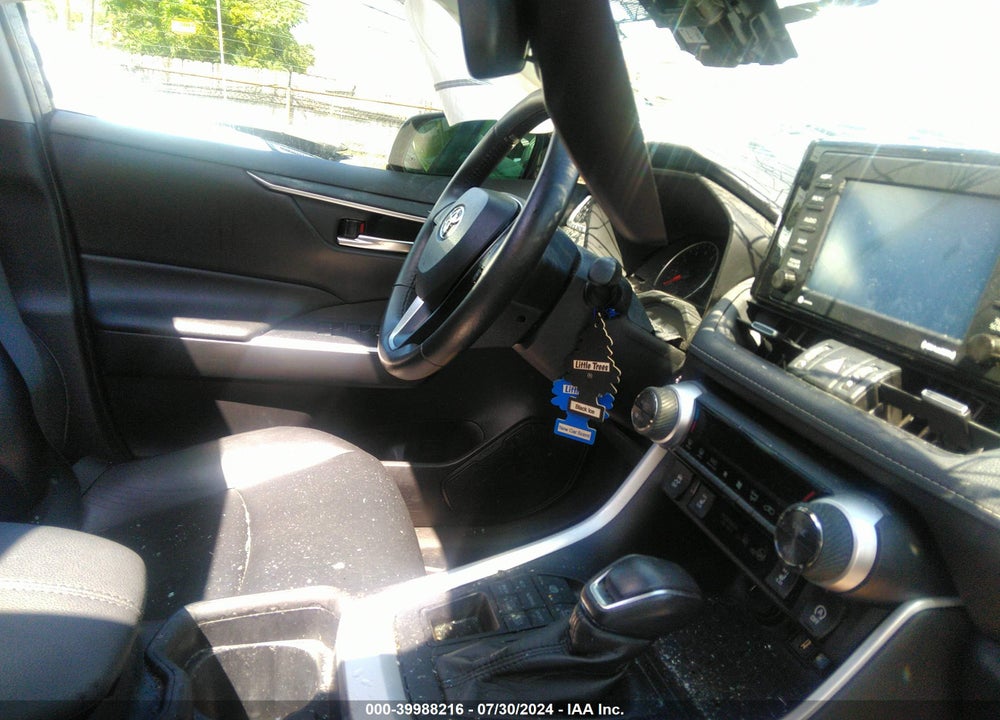2021 TOYOTA RAV4 XLE PREMIUM VIN: 2T3A1RFV3MC145545