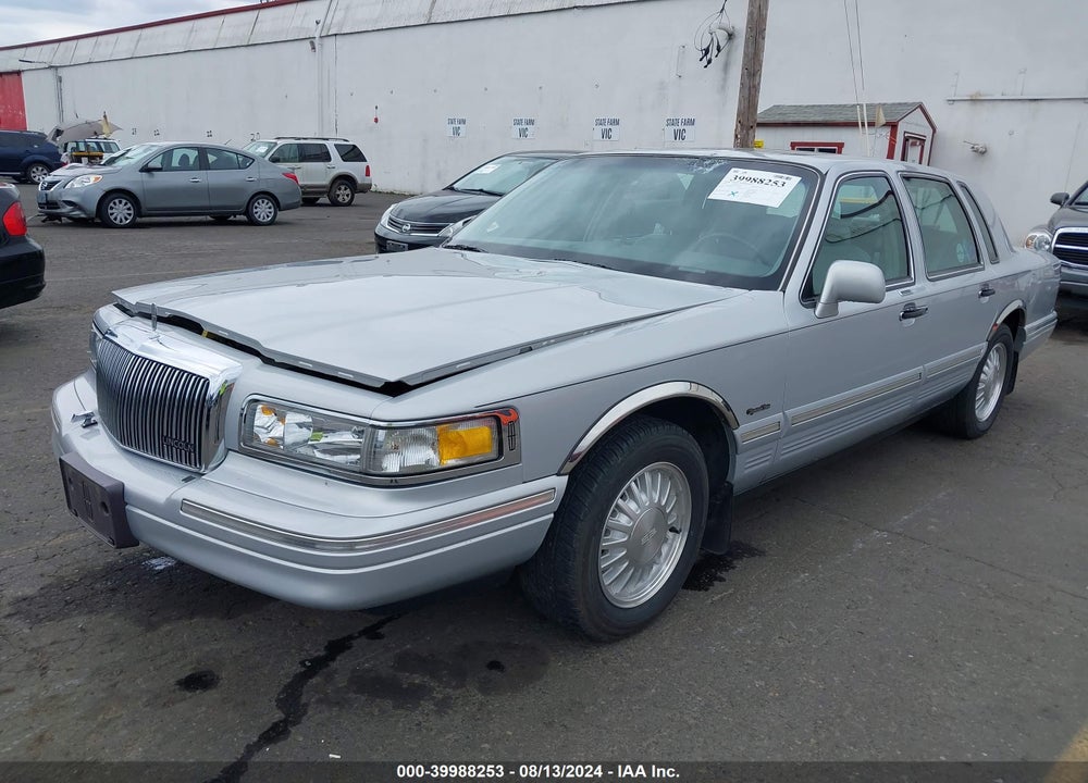 1997 LINCOLN TOWN CAR SIGNATURE VIN: 1LNLM82W7VY745432