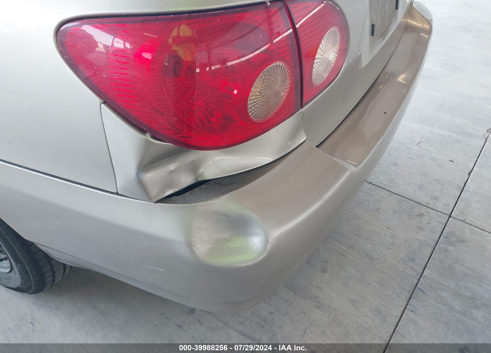 2008 TOYOTA COROLLA LE VIN: 1NXBR32EX8Z027120