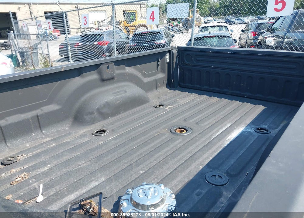2019 RAM 3500 BIG HORN  4X4 8' BOX VIN: 3C63RRHL7KG533555