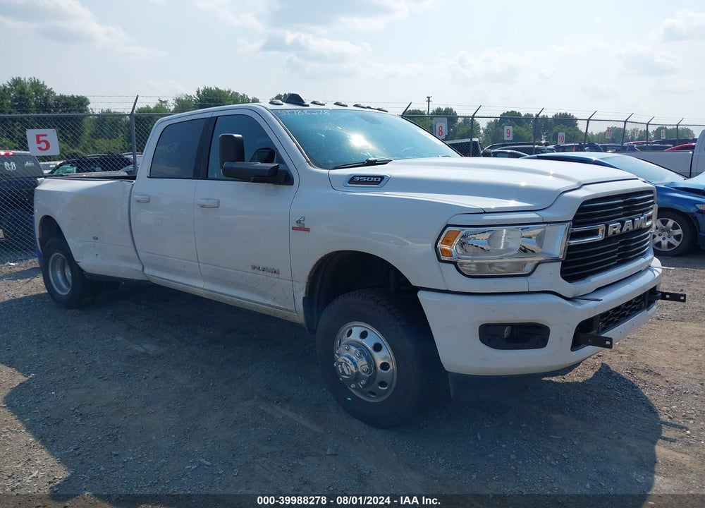 2019 RAM 3500 BIG HORN  4X4 8' BOX VIN: 3C63RRHL7KG533555
