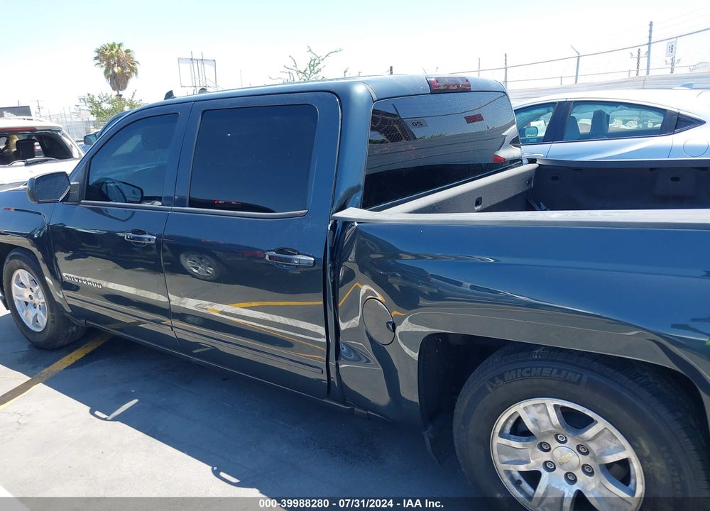 2018 CHEVROLET SILVERADO 1500 LT VIN: 3GCPCREC8JG270278