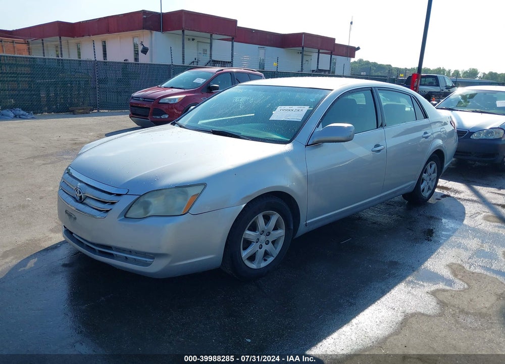 2005 TOYOTA AVALON XL VIN: 4T1BK36B55U021838