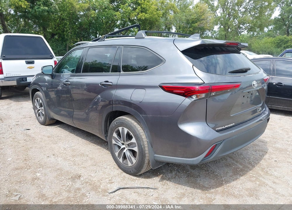 2021 TOYOTA HIGHLANDER XLE VIN: 5TDGZRBH1MS080603
