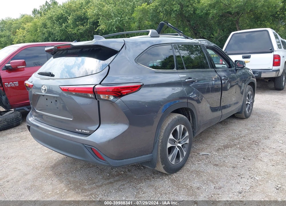2021 TOYOTA HIGHLANDER XLE VIN: 5TDGZRBH1MS080603