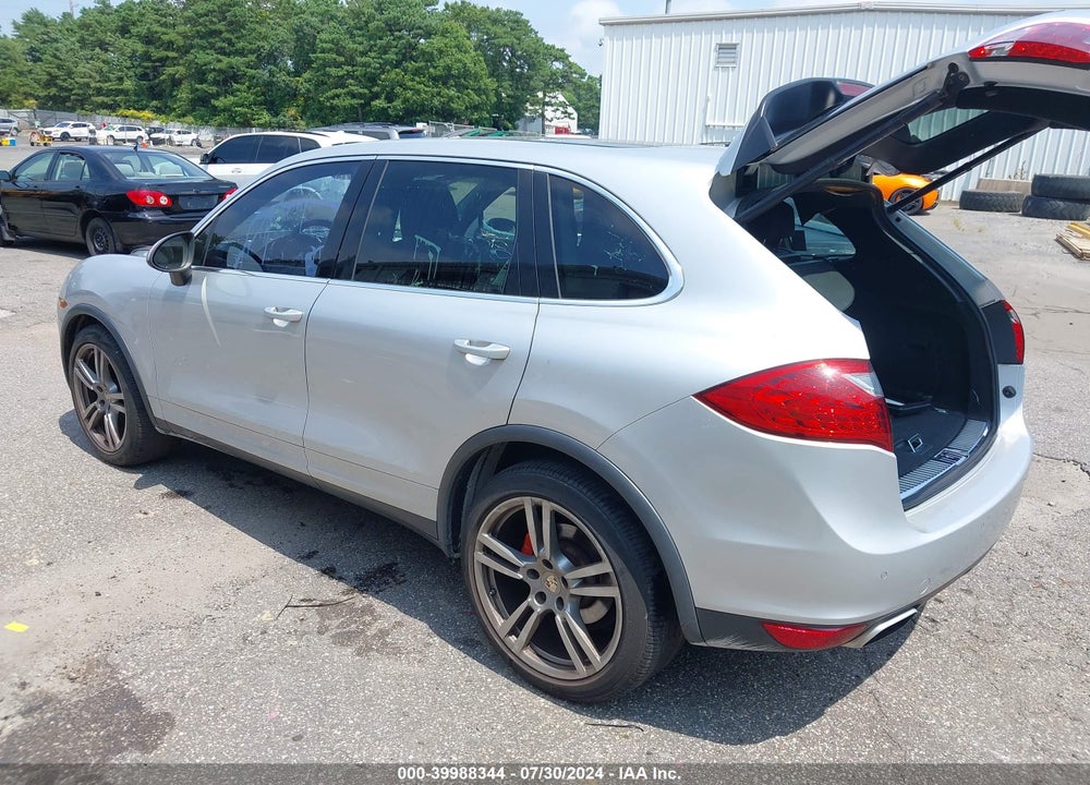 2011 PORSCHE CAYENNE S VIN: WP1AB2A22BLA51784
