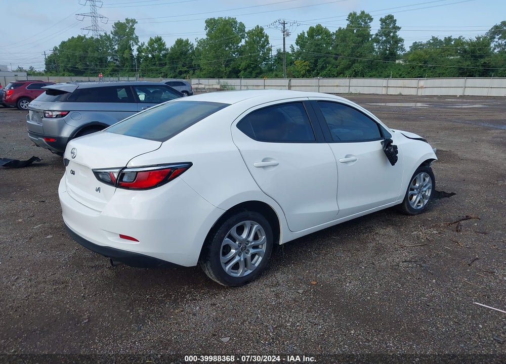 2016 SCION IA VIN: 3MYDLBZV6GY132703