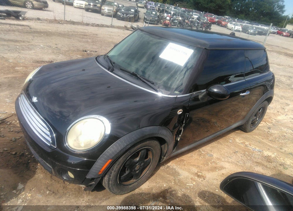 2010 MINI COOPER VIN: WMWMF3C50ATZ62319