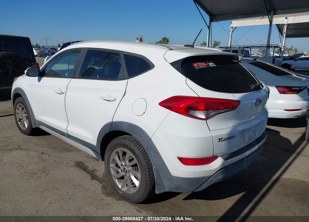 2017 HYUNDAI TUCSON SE VIN: KM8J33A47HU400569