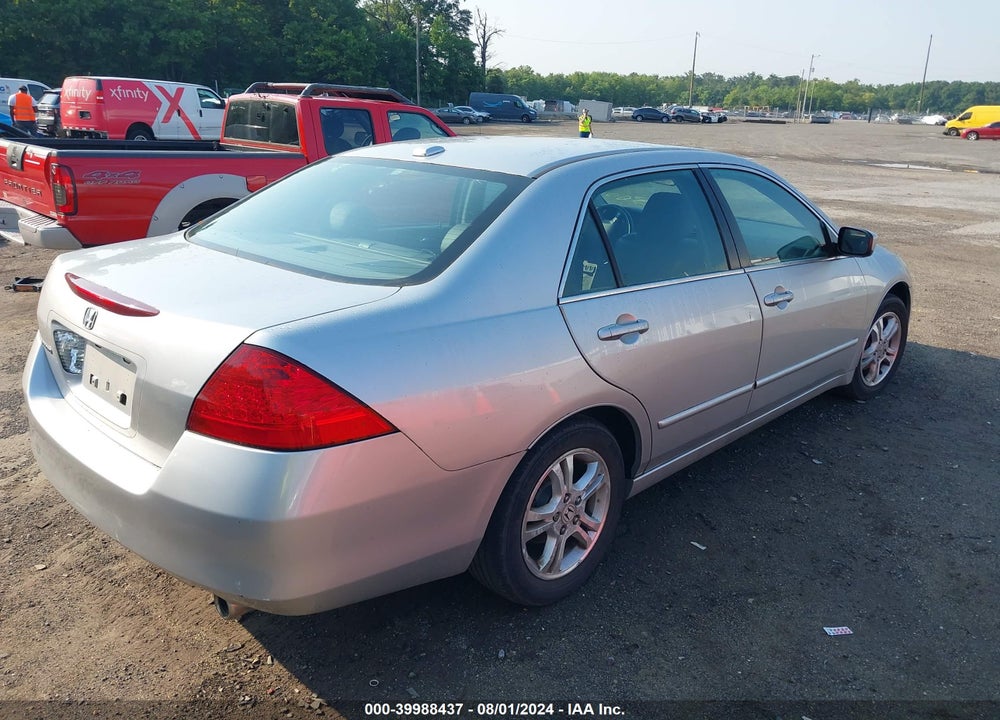 2007 HONDA ACCORD 2.4 EX VIN: 1HGCM56877A084724