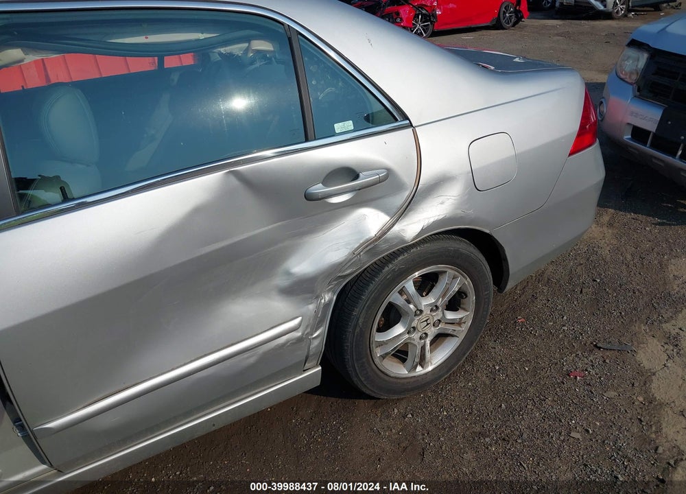 2007 HONDA ACCORD 2.4 EX VIN: 1HGCM56877A084724