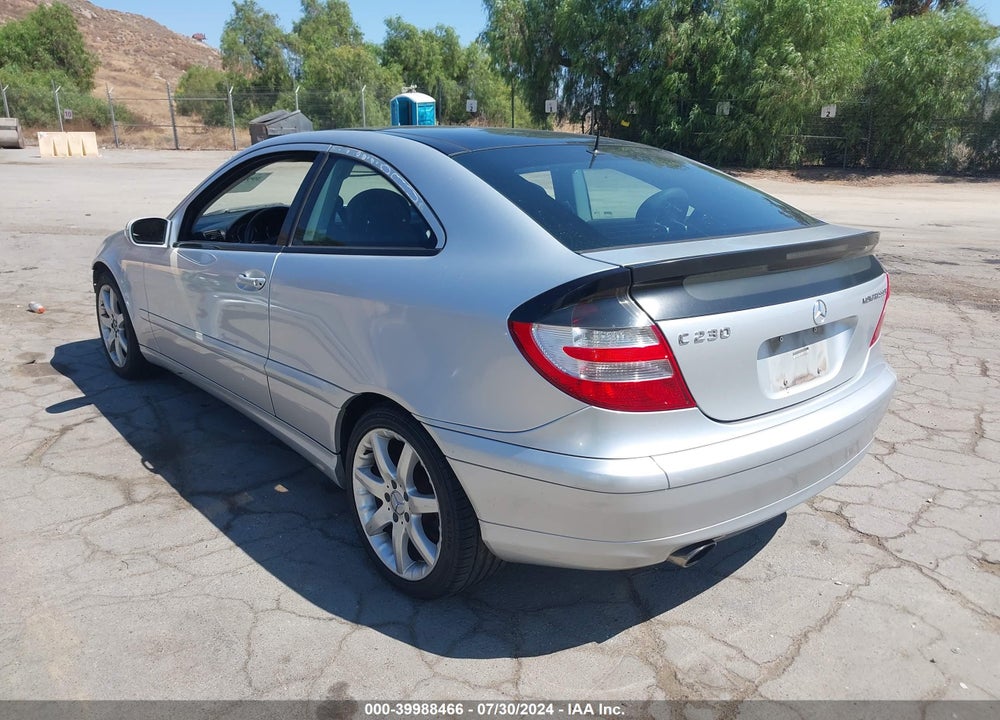 2005 MERCEDES-BENZ C 230 KOMPRESSOR SPORT VIN: WDBRN40J65A666563