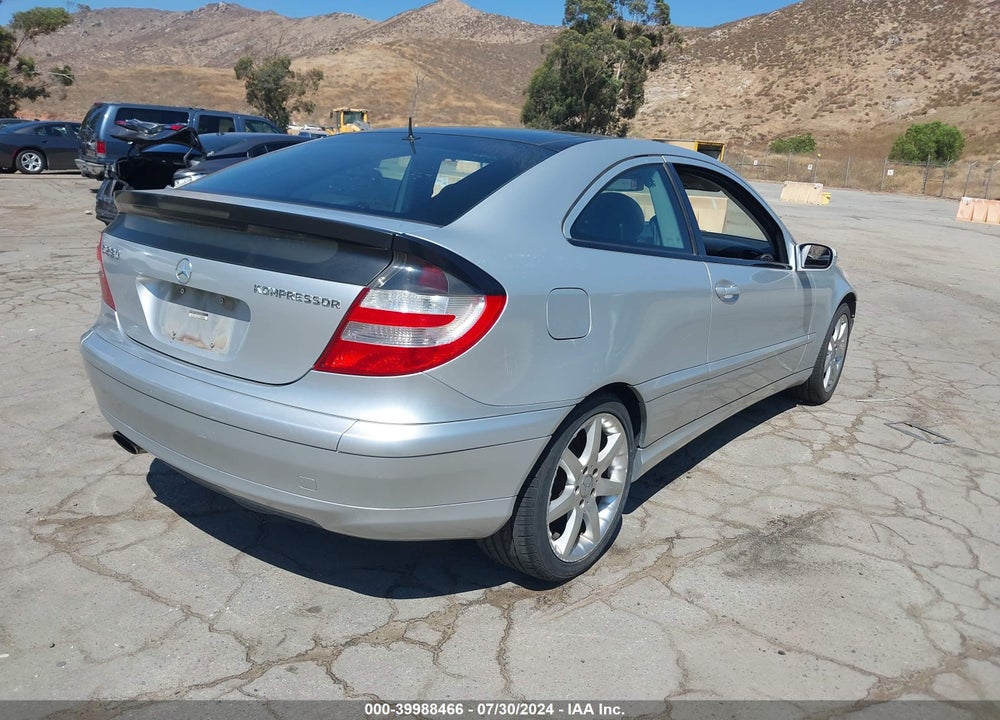 2005 MERCEDES-BENZ C 230 KOMPRESSOR SPORT VIN: WDBRN40J65A666563