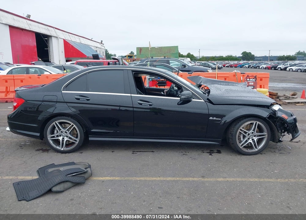 2014 MERCEDES-BENZ C 63 AMG VIN: WDDGF7HB6EA960393