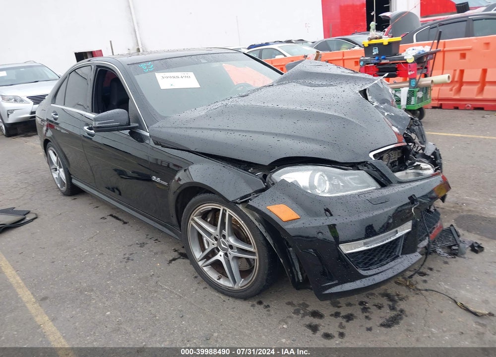 2014 MERCEDES-BENZ C 63 AMG VIN: WDDGF7HB6EA960393