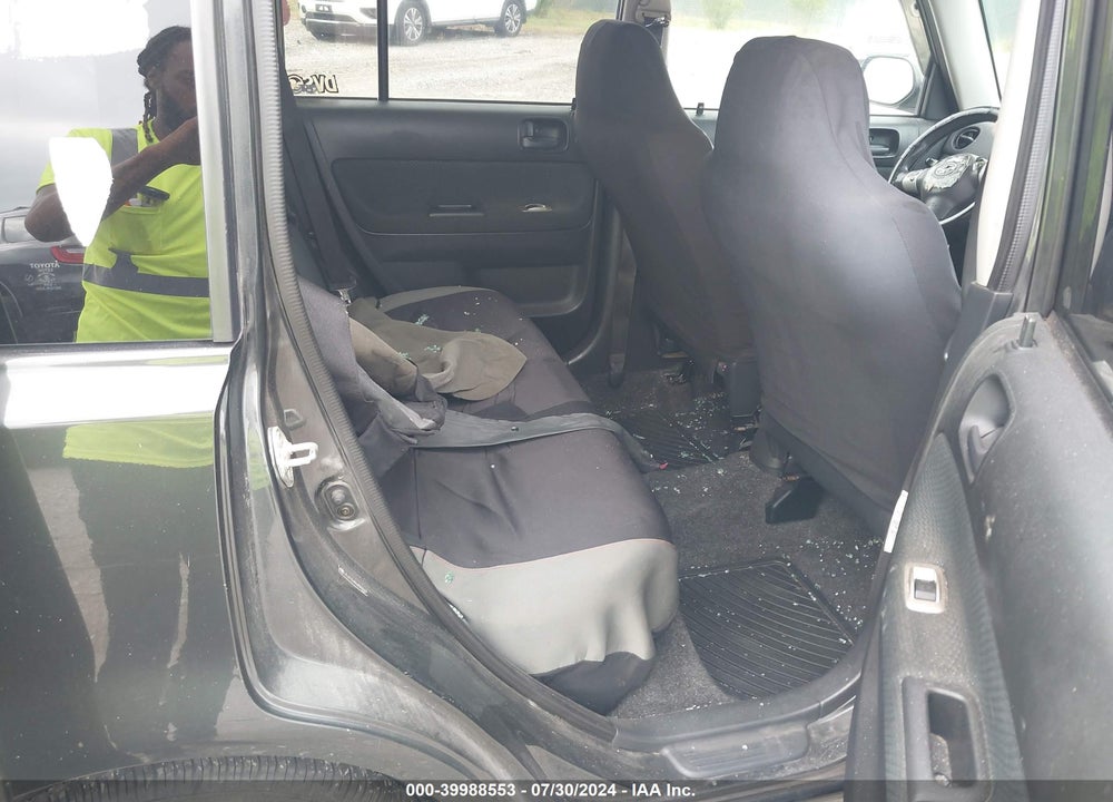 2006 SCION XB VIN: JTLKT324964084360