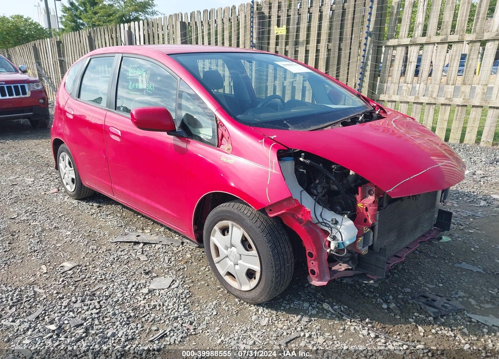 2012 HONDA FIT VIN: JHMGE8H37CC007817